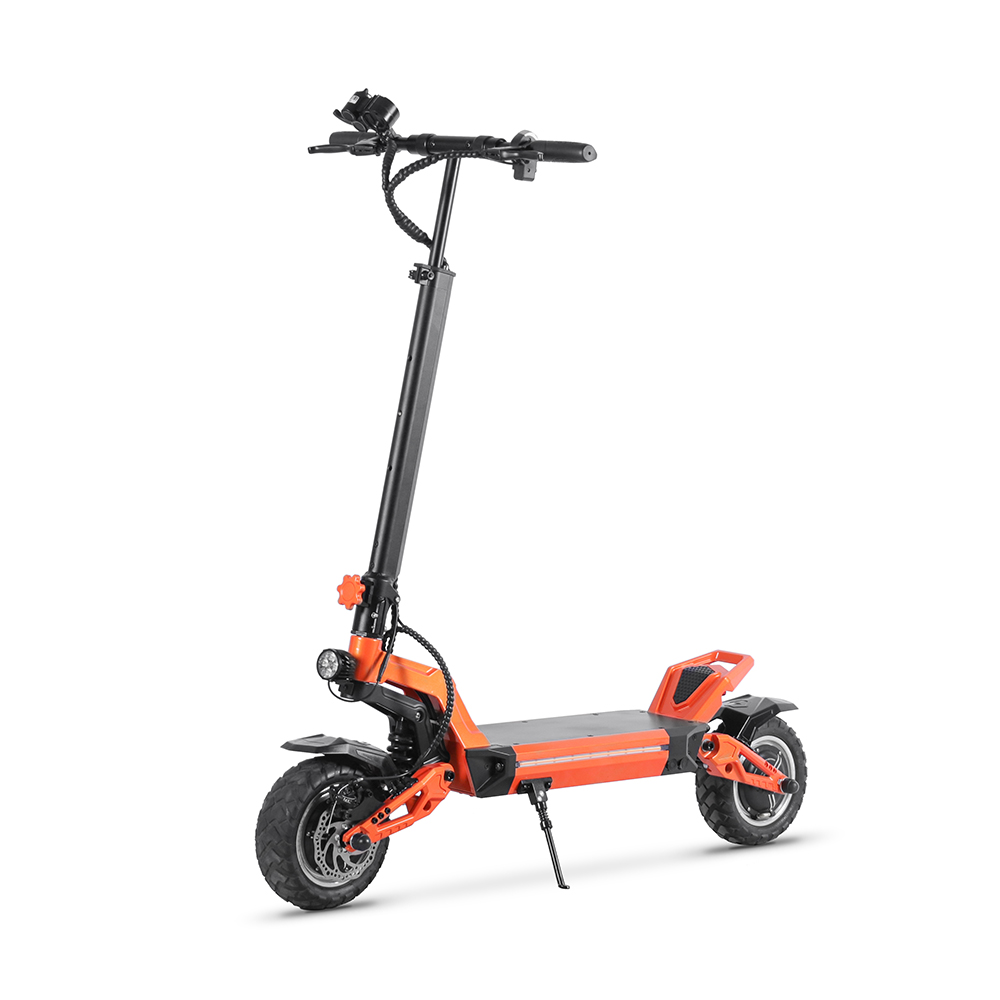 Scooter électrique à double moteur longue portée à vitesse rapide 2400w 